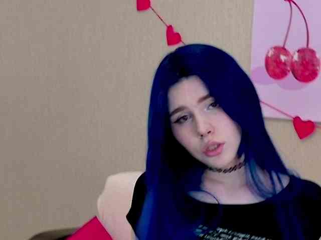 Yoursissydoll Live Webcam on BongaCams