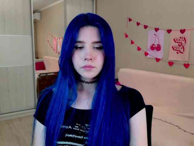 Yoursissydoll Live Webcam on BongaCams