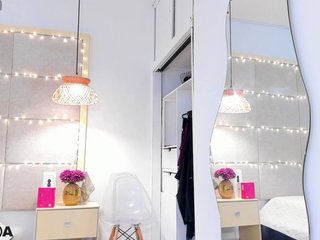 violethilton Porn Show