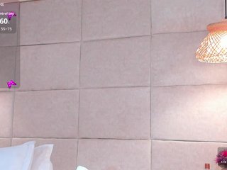 violethilton Porn Show