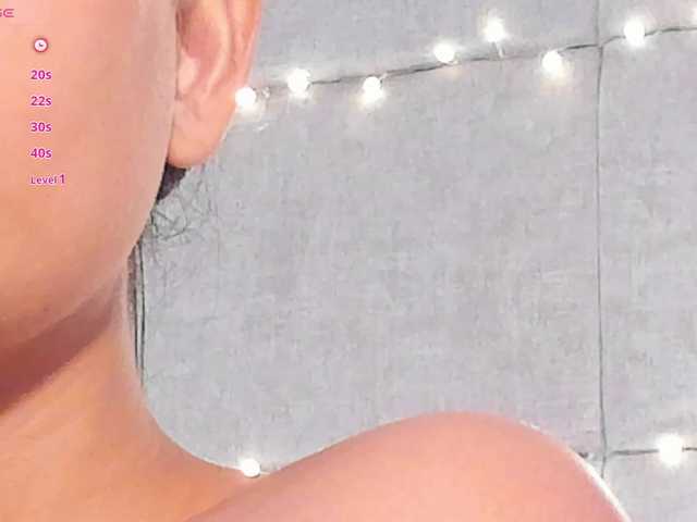 violethilton's BongaCams show and profile