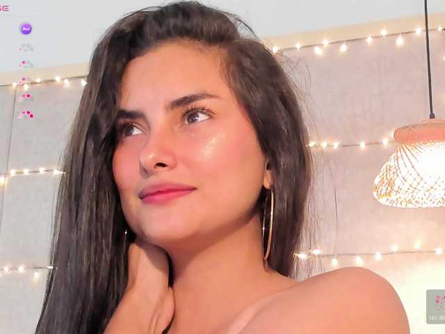 violethilton's BongaCams show and profile