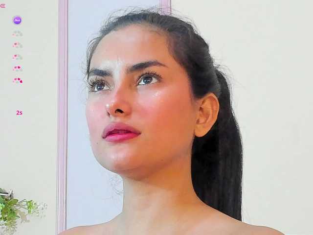 violethilton from BongaCams