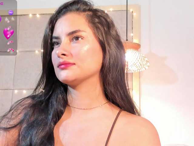 violethilton's BongaCams show and profile