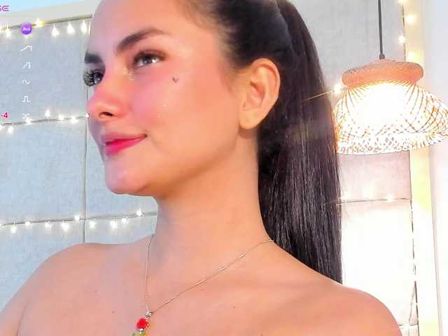 violethilton's BongaCams show and profile