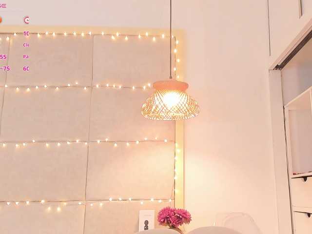 violethilton's BongaCams show and profile