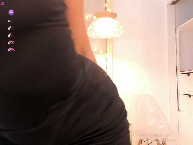 violethilton's BongaCams show and profile