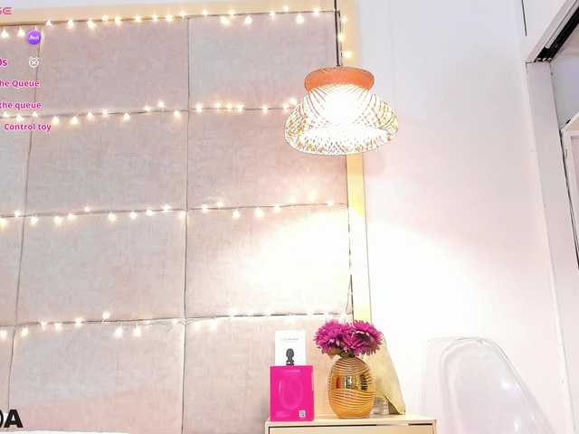 violethilton from BongaCams