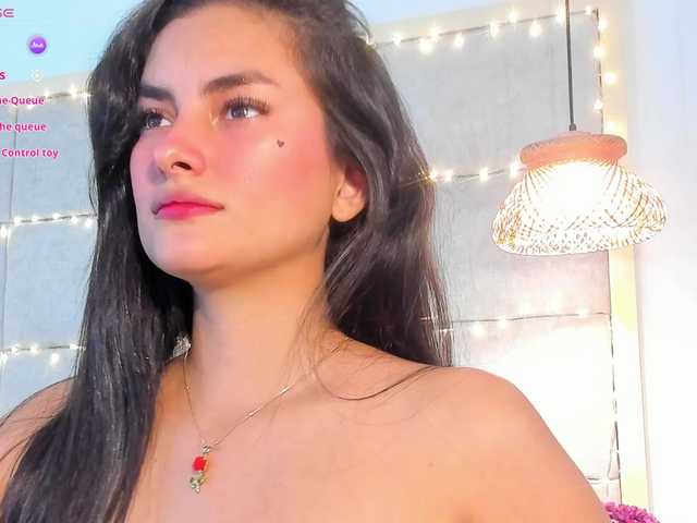 violethilton's BongaCams show and profile