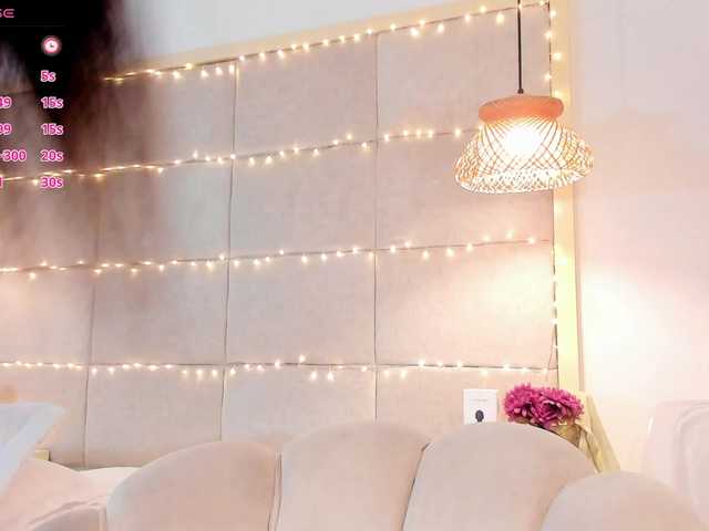 violethilton's BongaCams show and profile