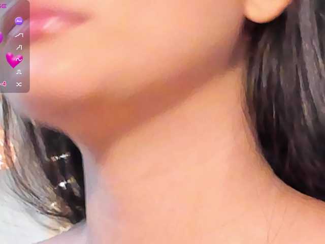 violethilton's BongaCams show and profile