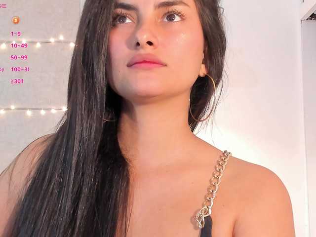 violethilton's BongaCams show and profile