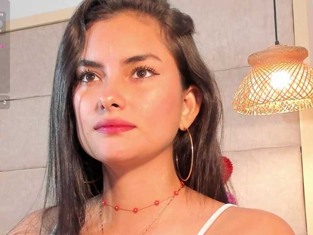 violethilton Live Cam on BongaCams