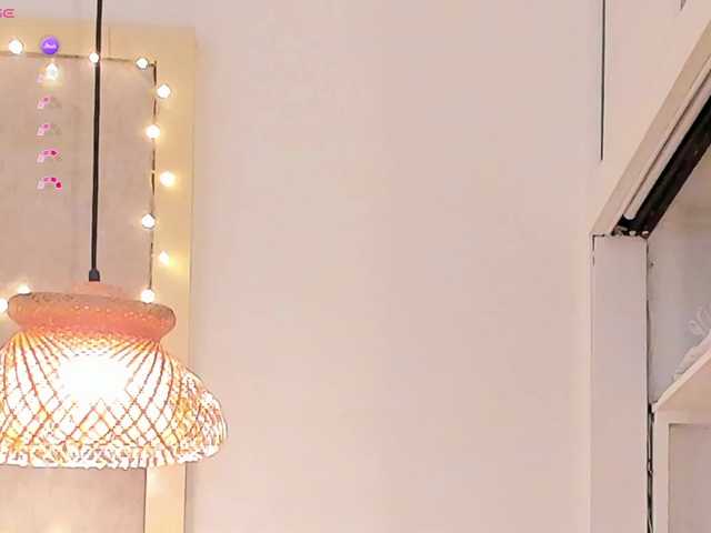 violethilton's BongaCams show and profile