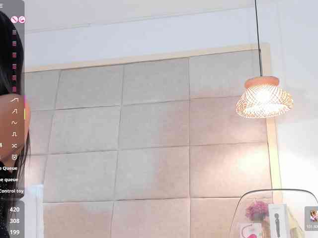 violethilton webcam