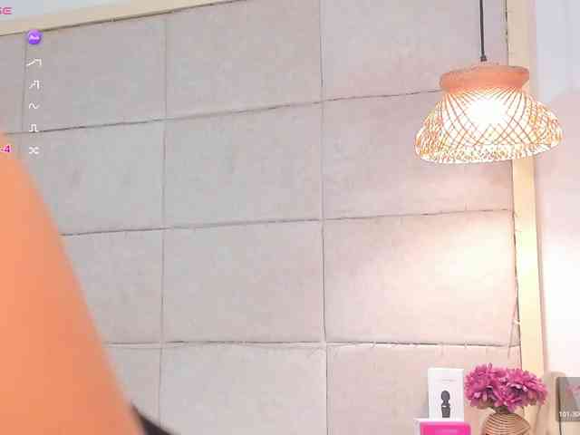 violethilton violethilton