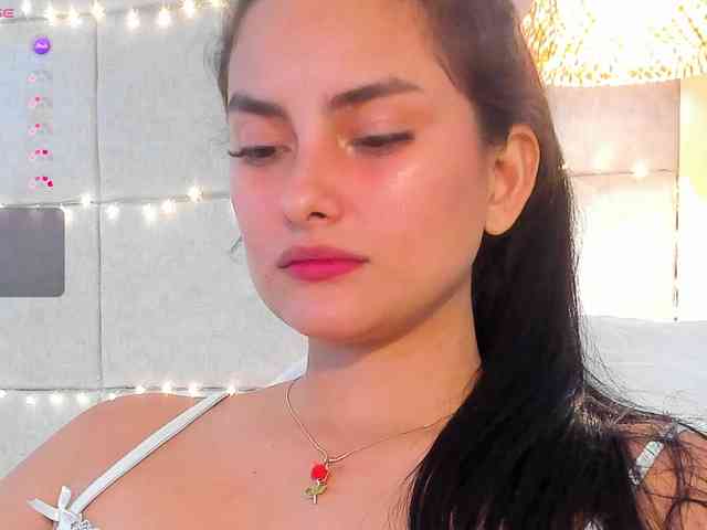 violethilton violethilton