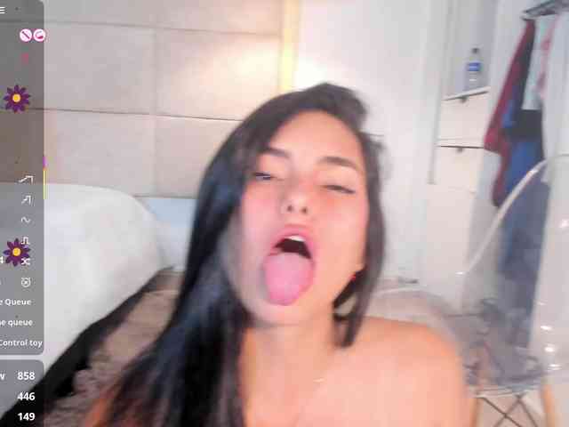 violethilton webcam