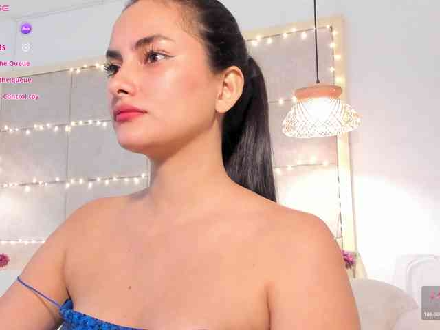 violethilton violethilton