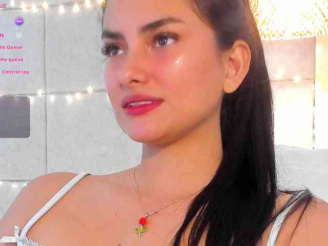 violethilton violethilton