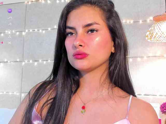 violethilton violethilton