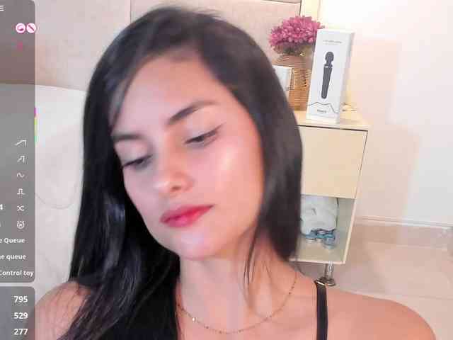 violethilton webcam