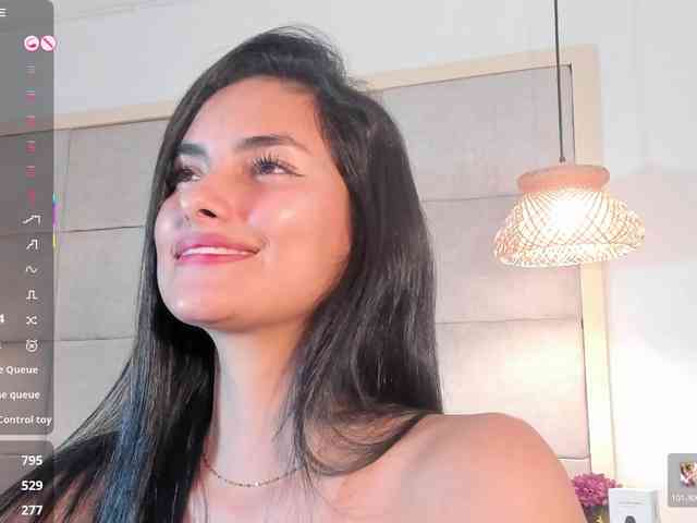 violethilton webcam