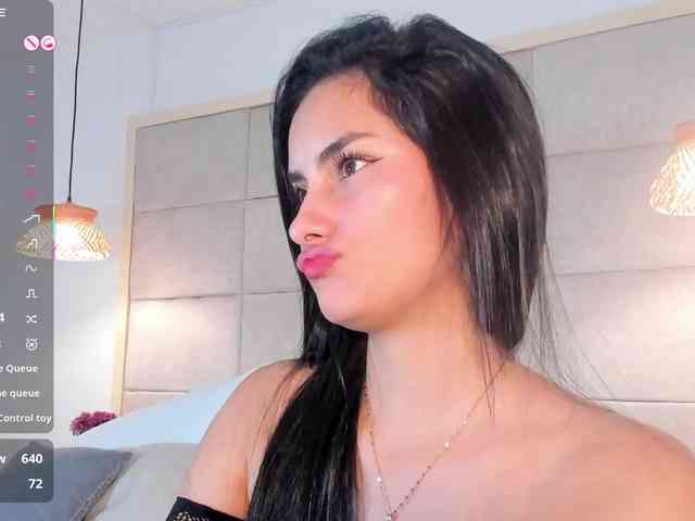 violethilton webcam
