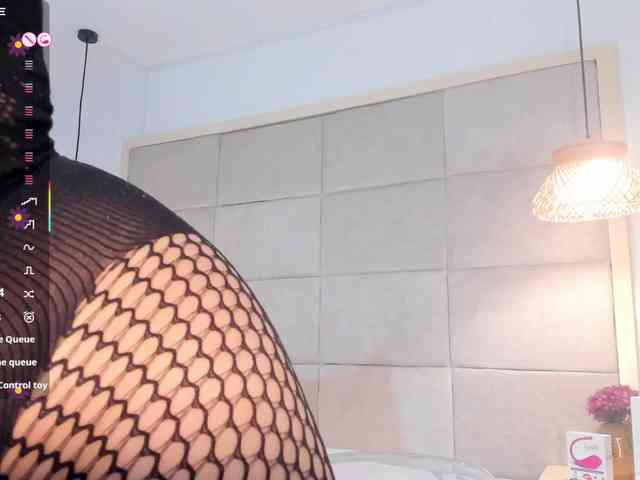 violethilton webcam