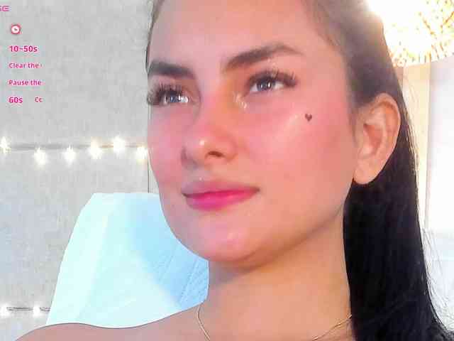 violethilton violethilton