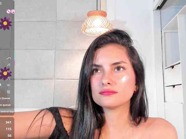violethilton webcam