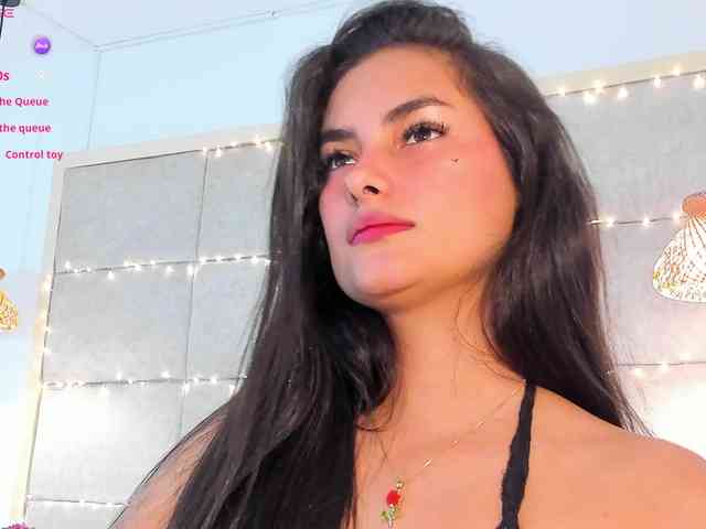 violethilton violethilton