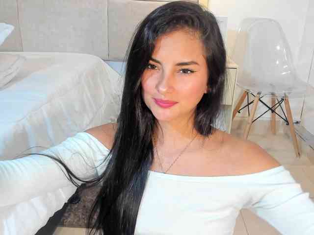 violethilton webcam