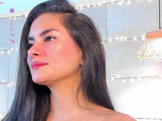 violethilton violethilton