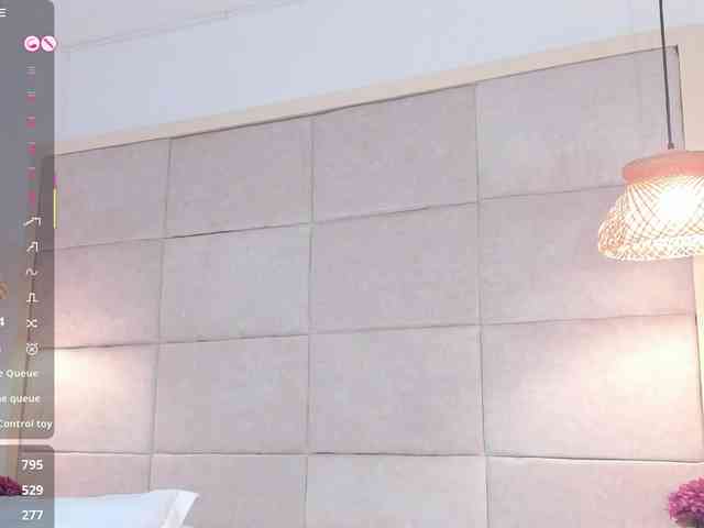 violethilton webcam