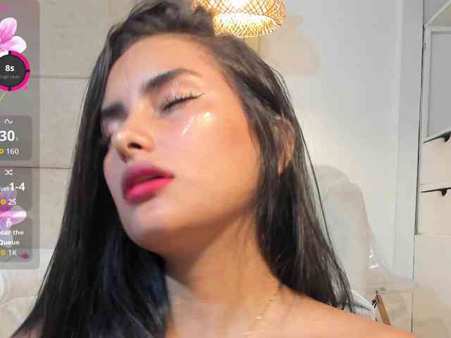 violethilton webcam