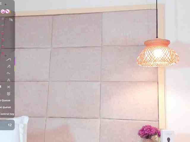 violethilton webcam