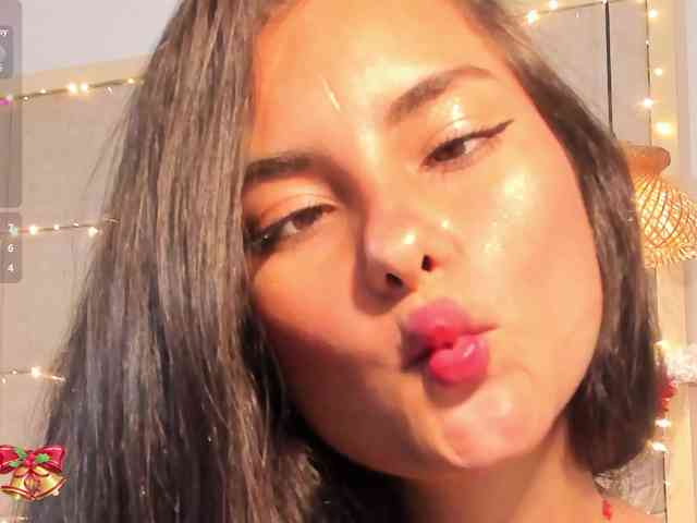 violethilton violethilton