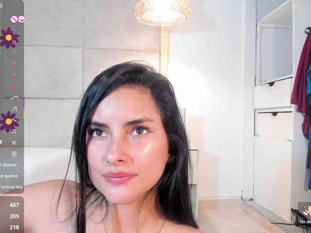 violethilton webcam