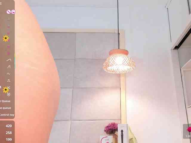 violethilton webcam