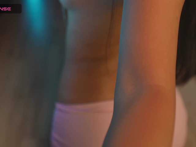 go to chat with -Sara-