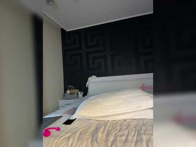 Sara-'s BongaCams show and profile