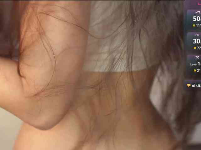 nude amateur Sara-
