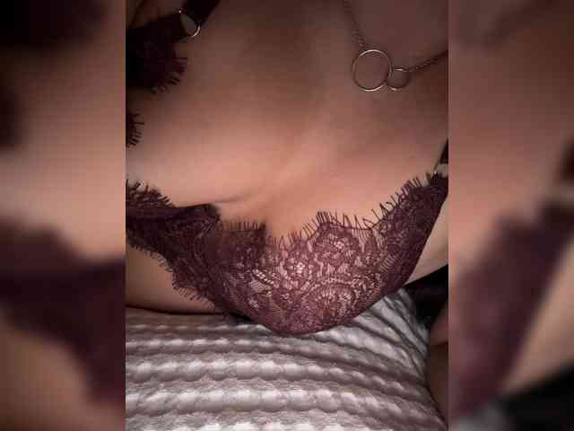-Sara- webcam