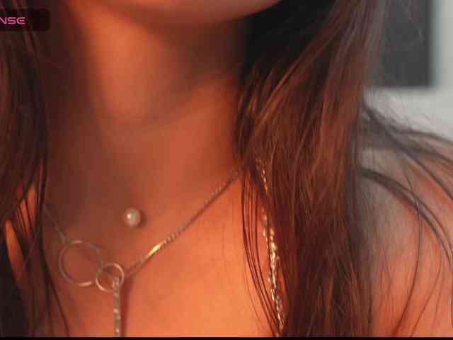 Sara-'s webcam live show