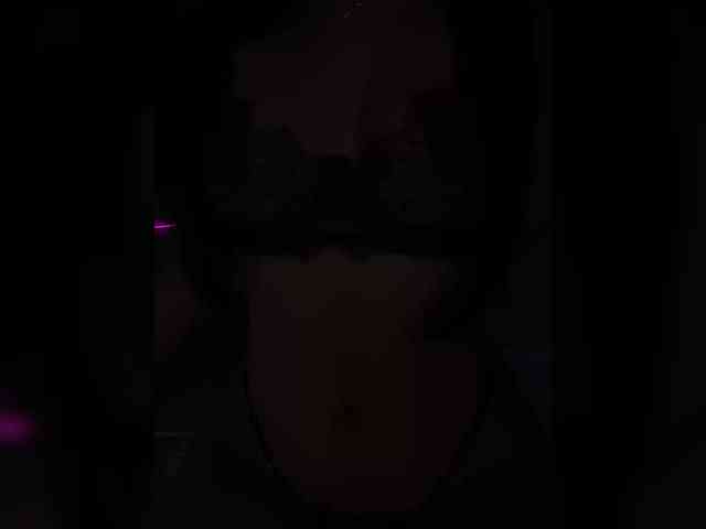 -Sara- webcam