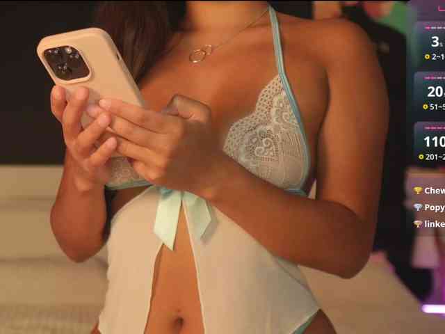 -Sara- webcam