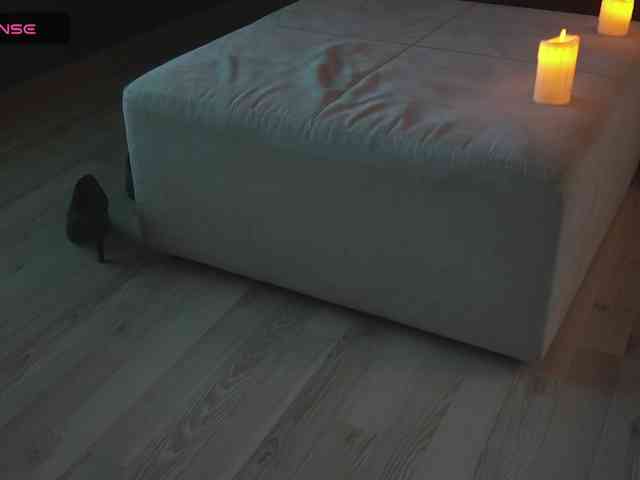 Sara-'s webcam live show