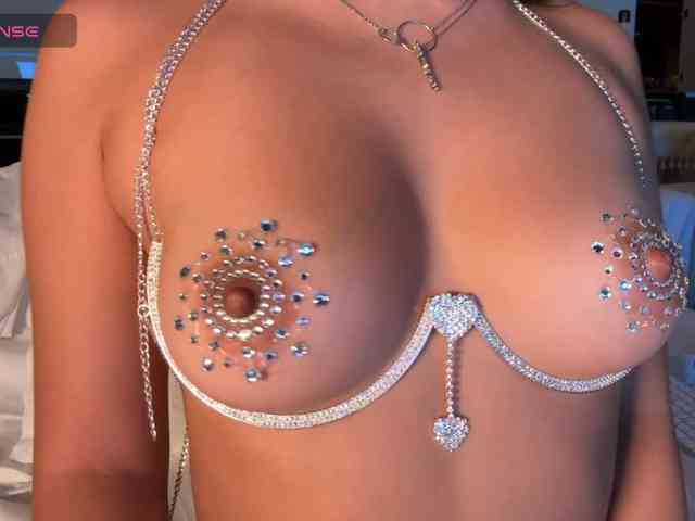 Sara-'s webcam live show