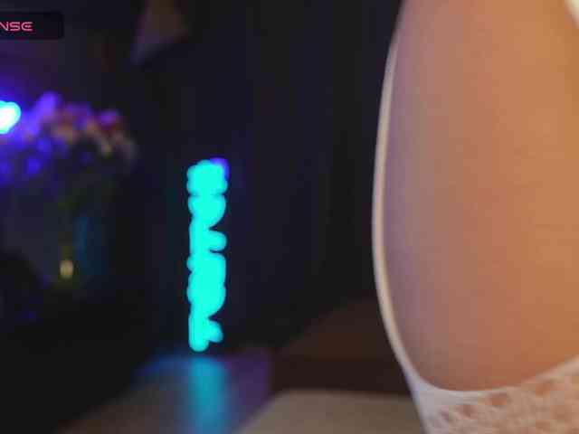 Sara-'s webcam live show